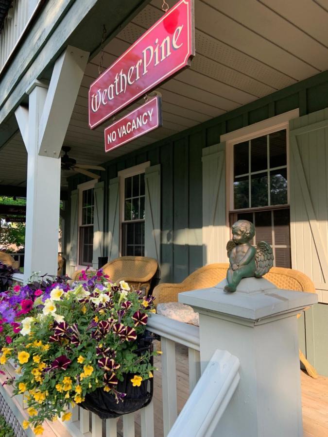 Weatherpine Inn Niagara-on-the-Lake Esterno foto