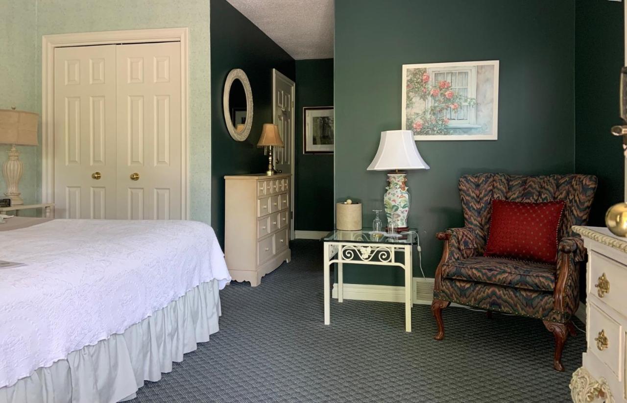 Weatherpine Inn Niagara-on-the-Lake Esterno foto
