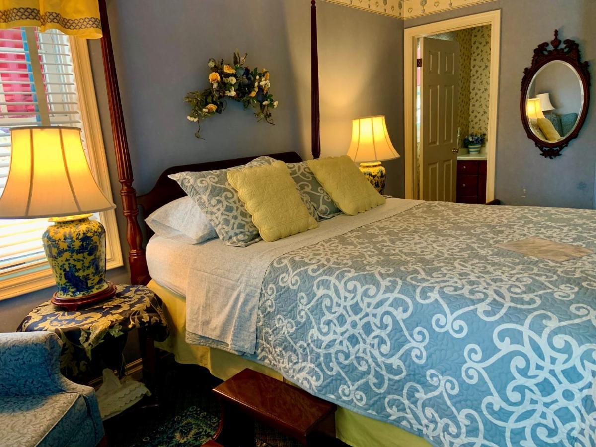 Weatherpine Inn Niagara-on-the-Lake Esterno foto