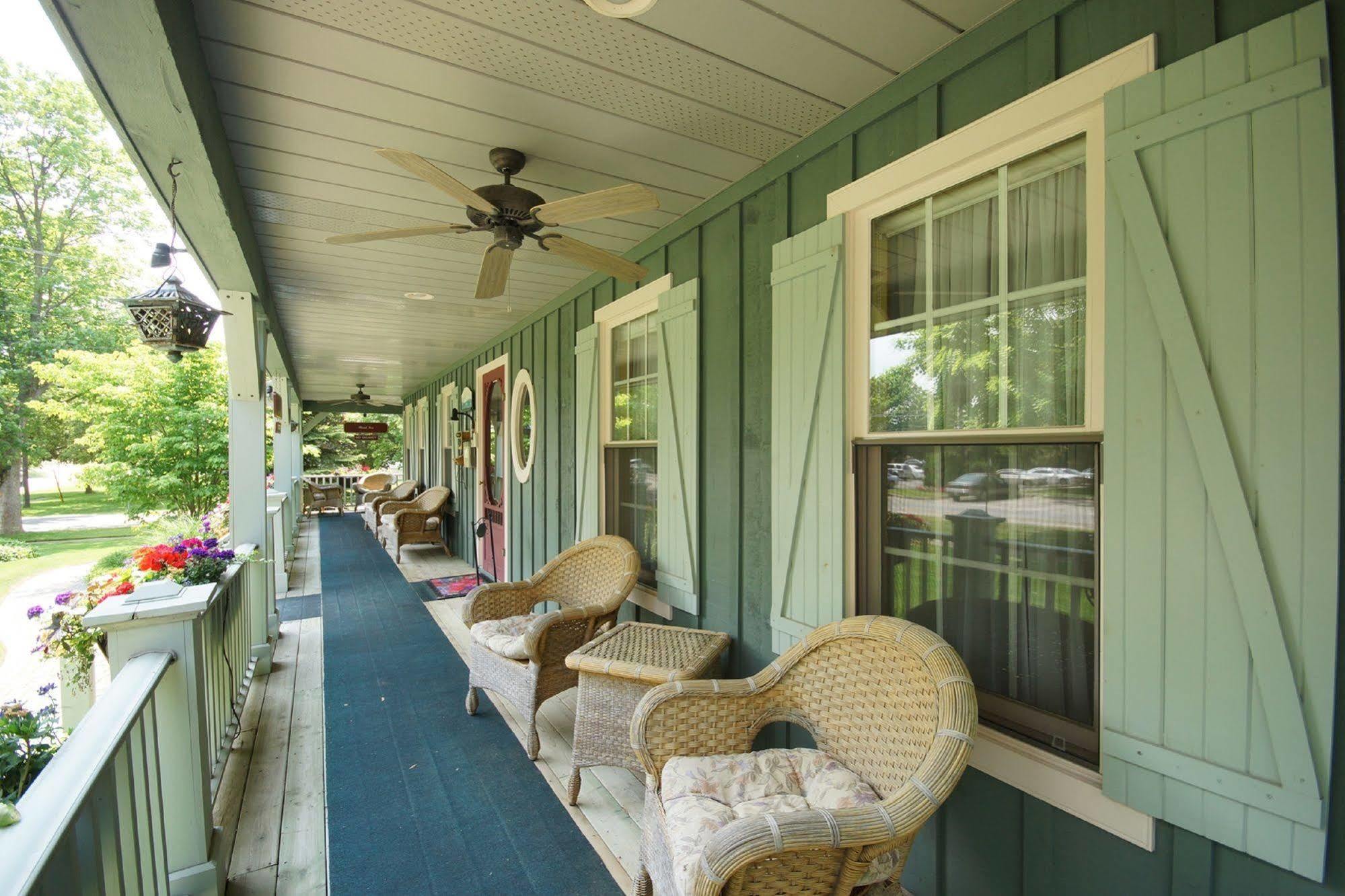 Weatherpine Inn Niagara-on-the-Lake Esterno foto