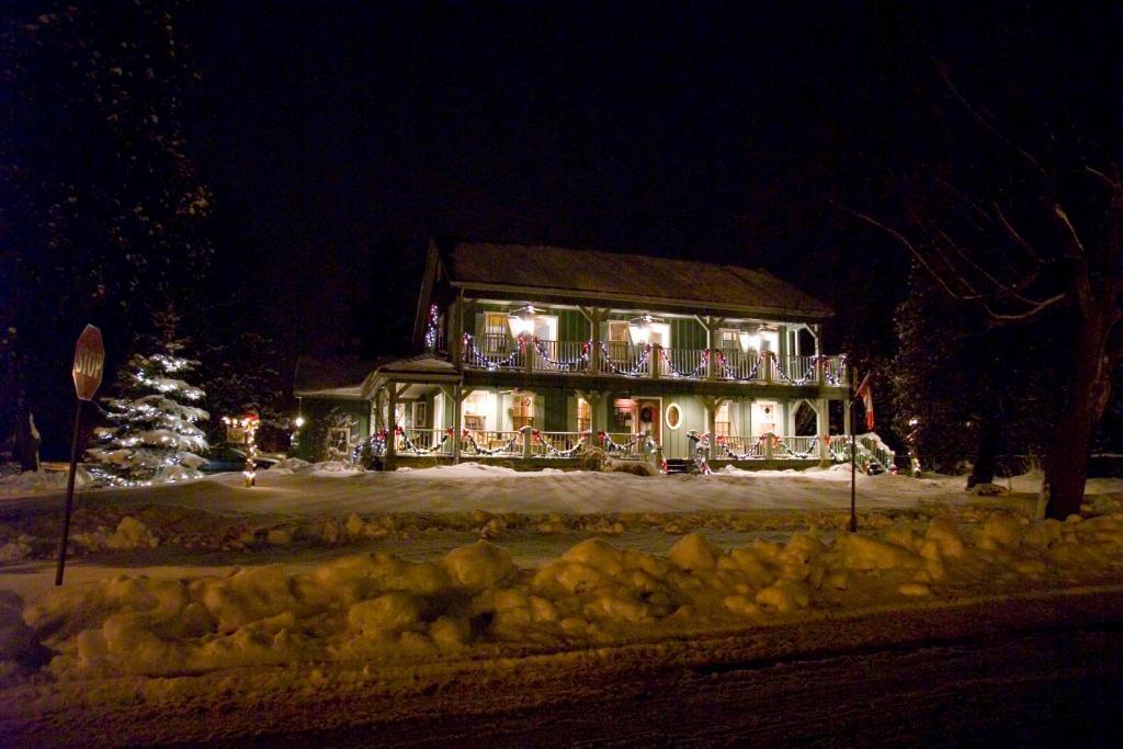 Weatherpine Inn Niagara-on-the-Lake Esterno foto